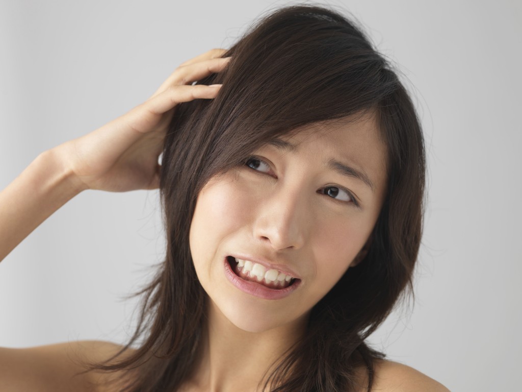 Cắt mí mắt có đau không? chi phí cụ thể như thế nào?